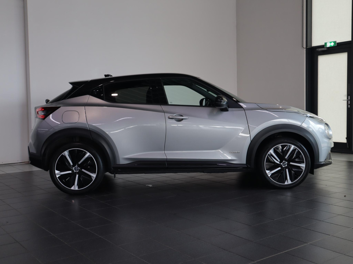 Nissan Nissan