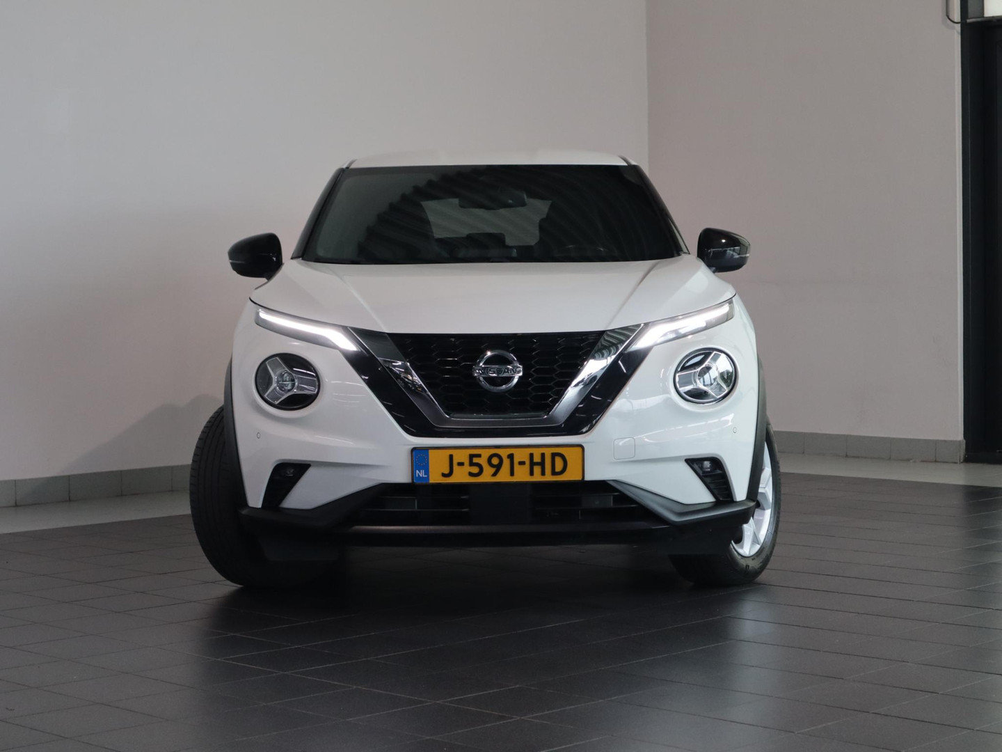 Nissan Nissan