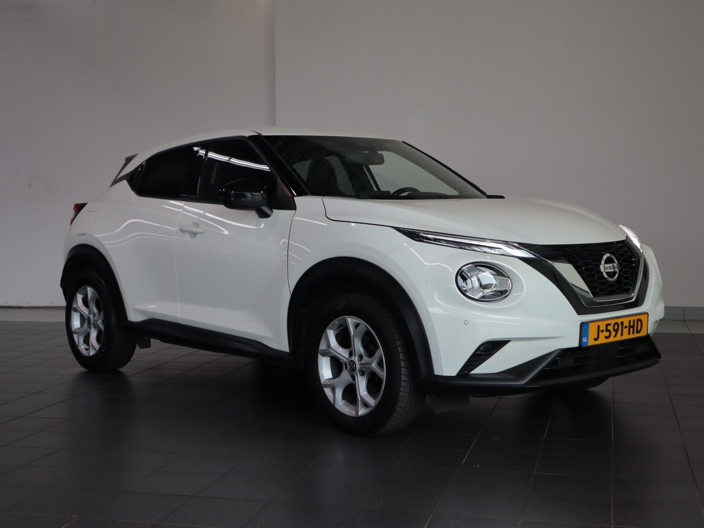 Nissan Nissan