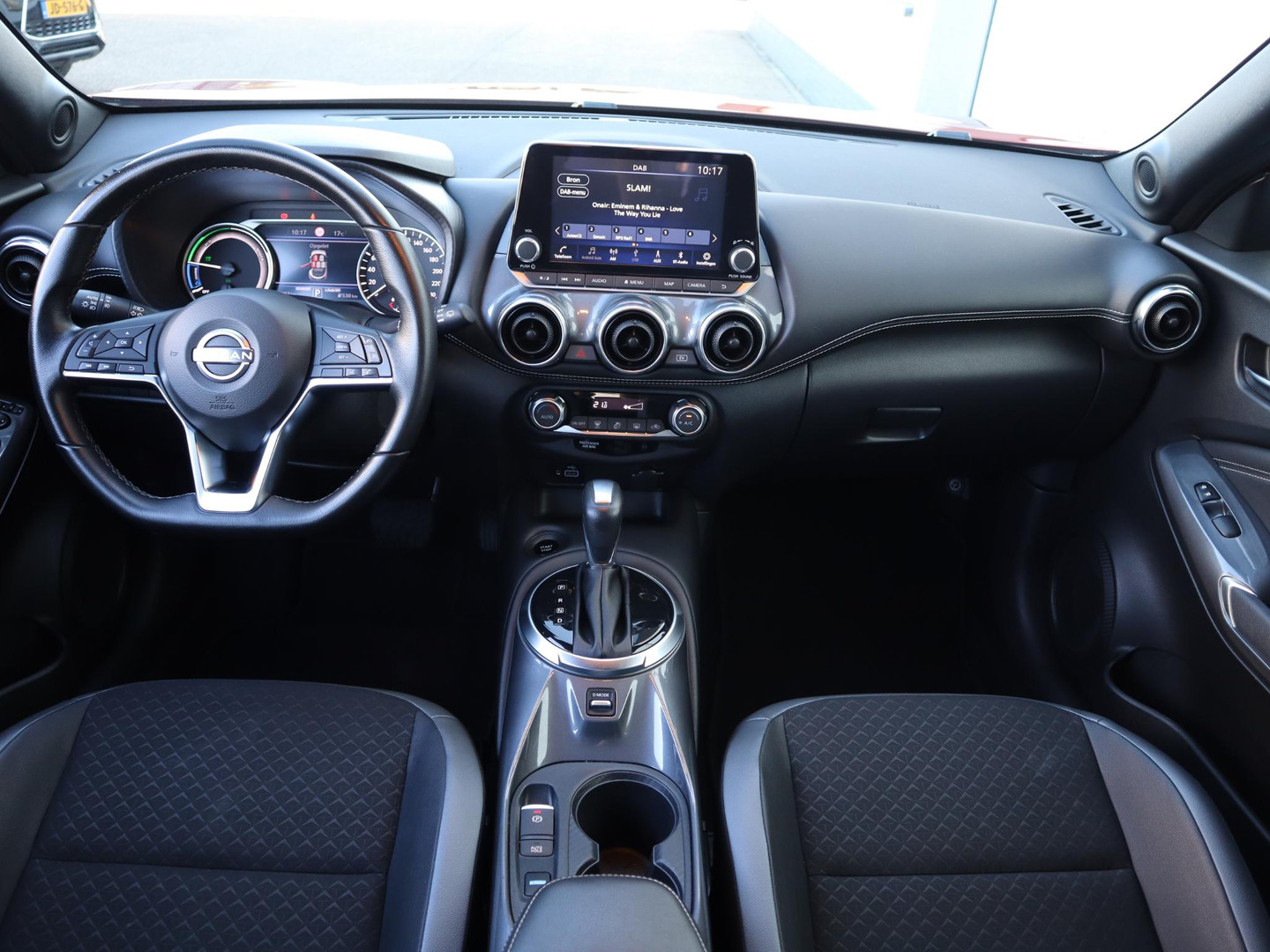 Nissan Nissan