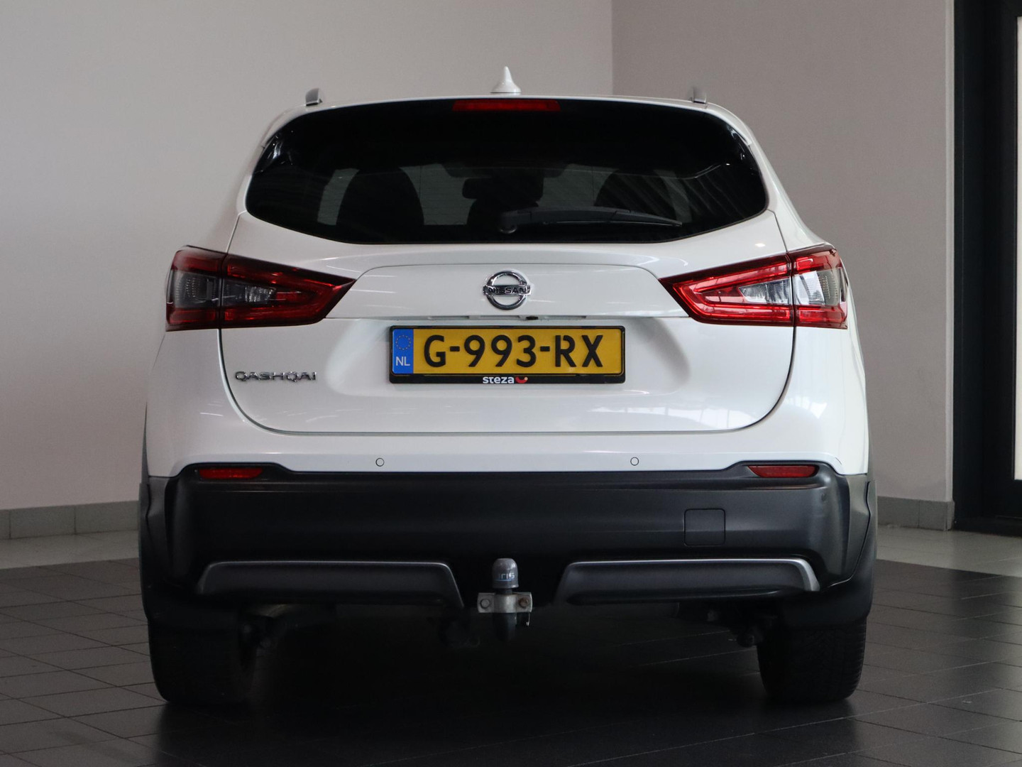 Nissan Nissan