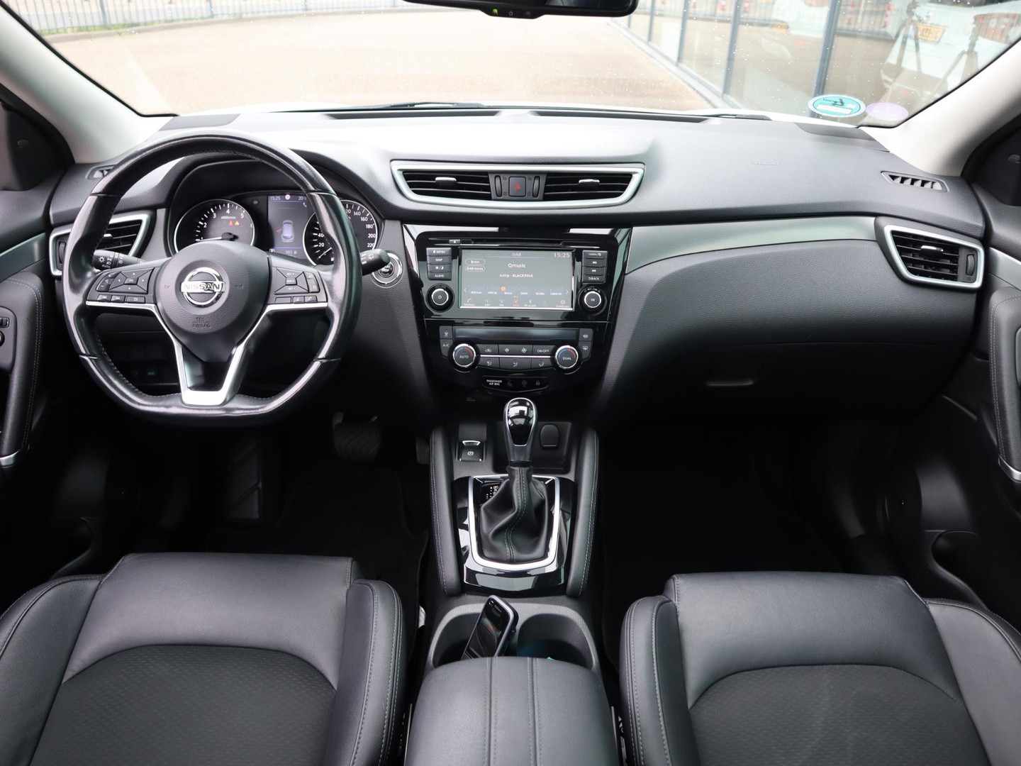 Nissan Nissan