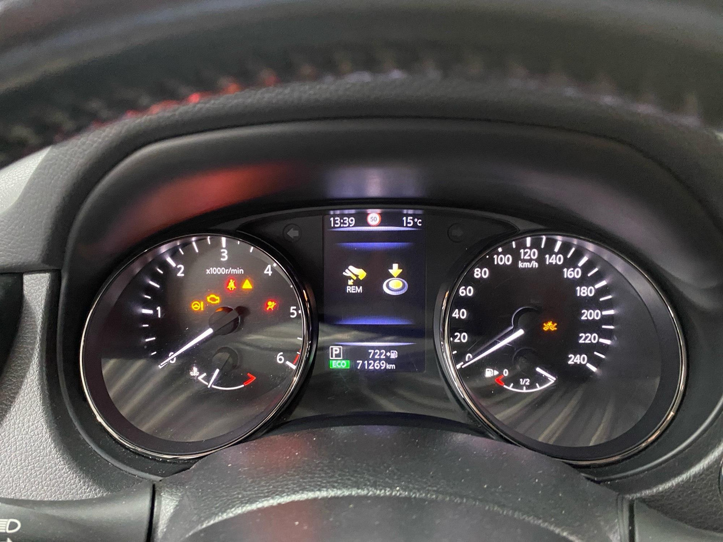 Nissan Nissan