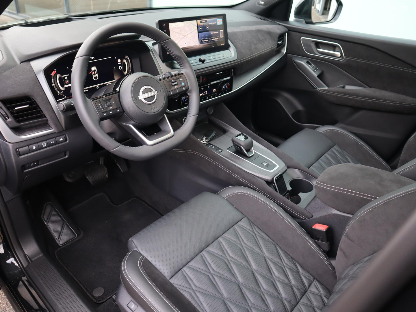 Nissan Nissan