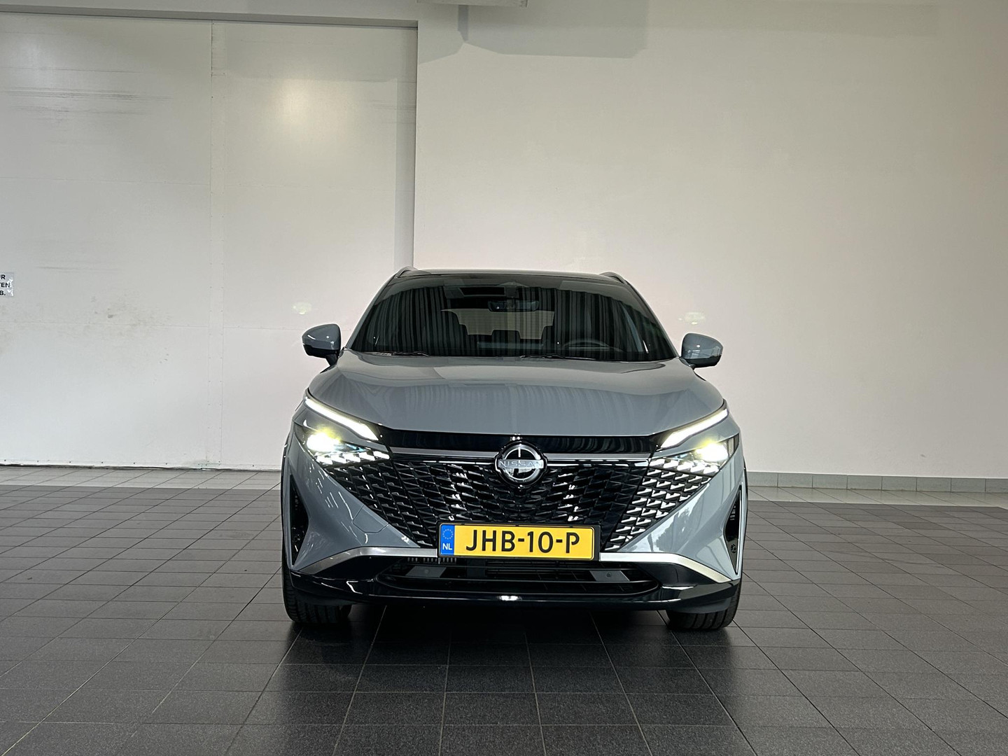 Nissan Nissan