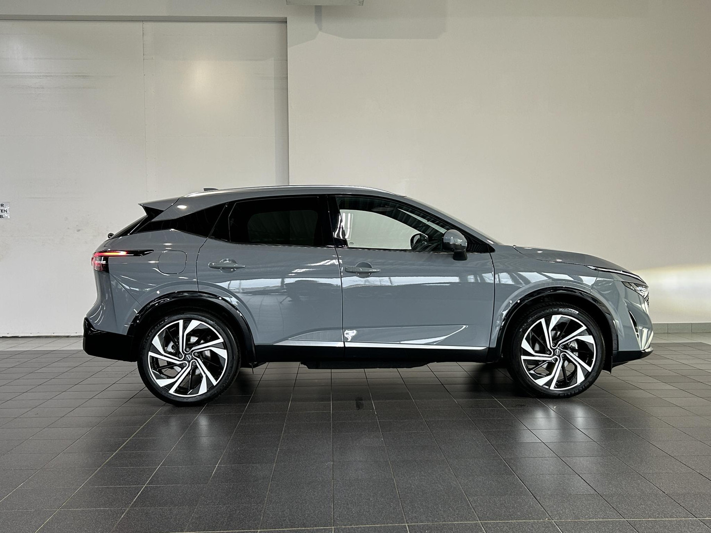 Nissan Nissan