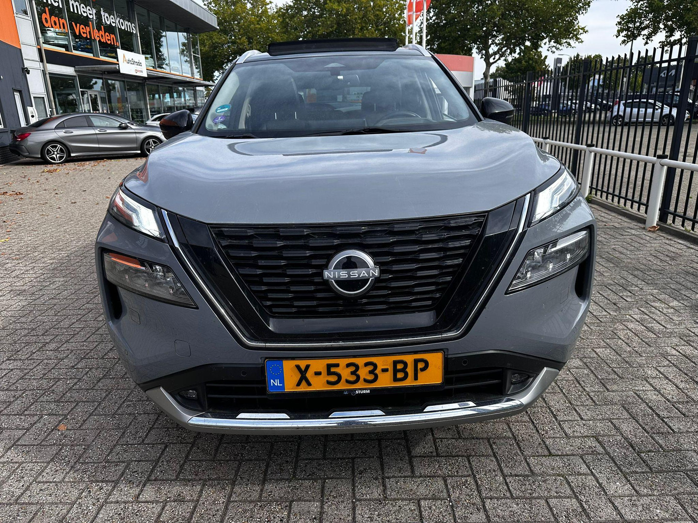 Nissan Nissan