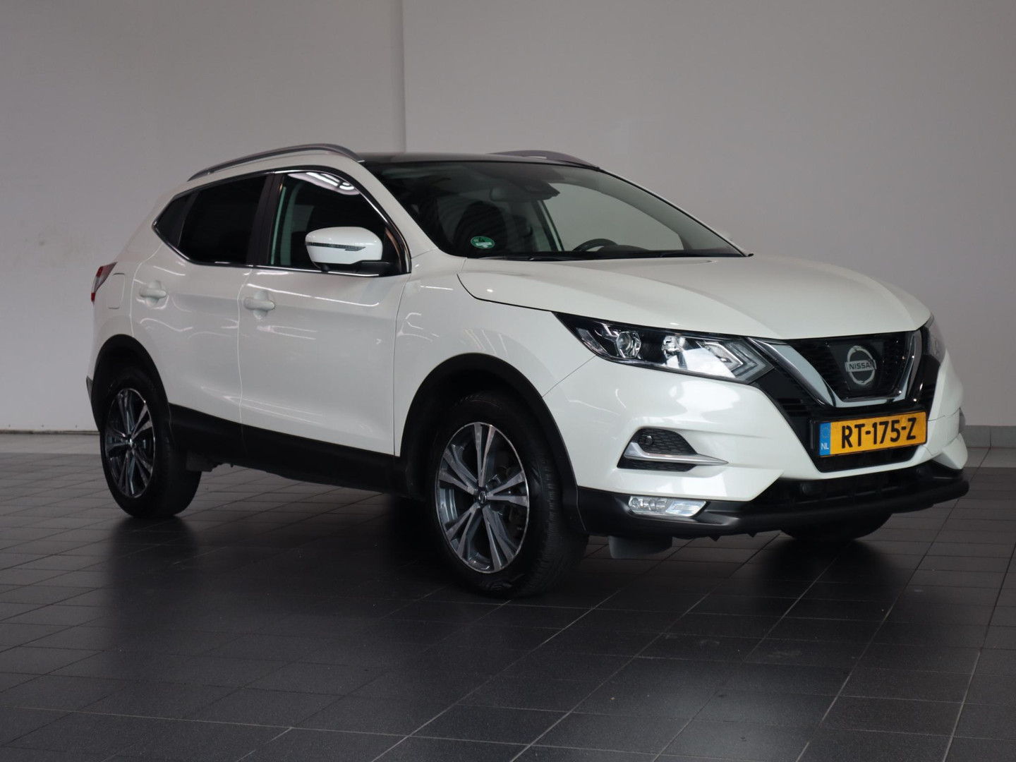 Nissan Nissan