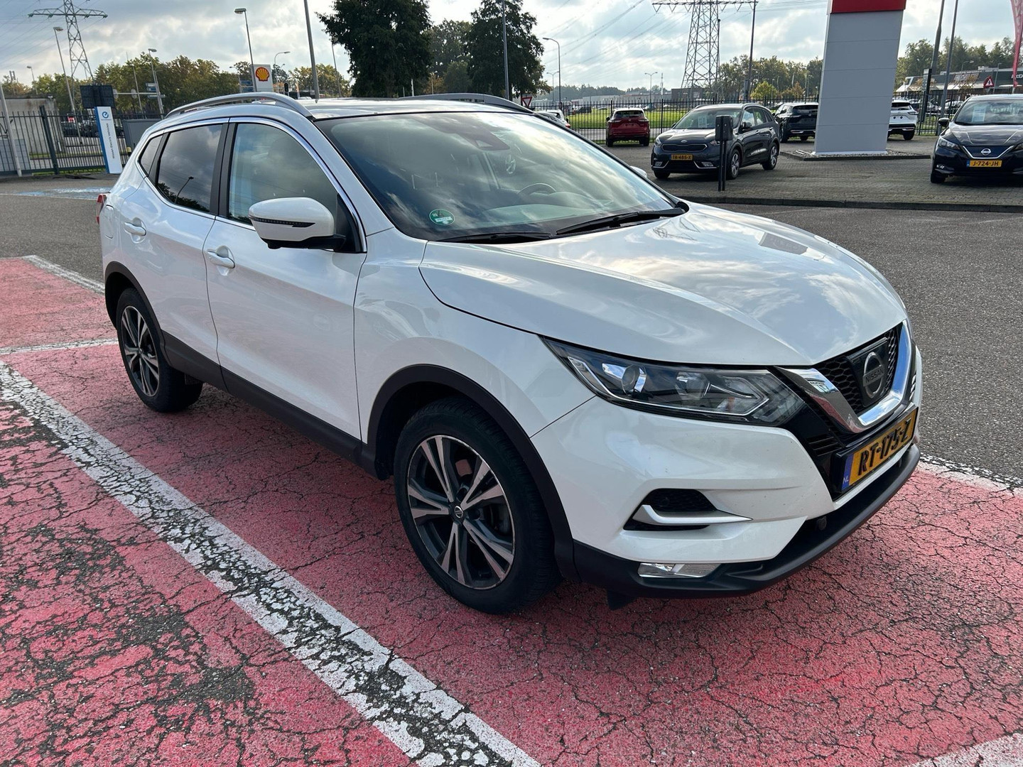 Nissan Nissan