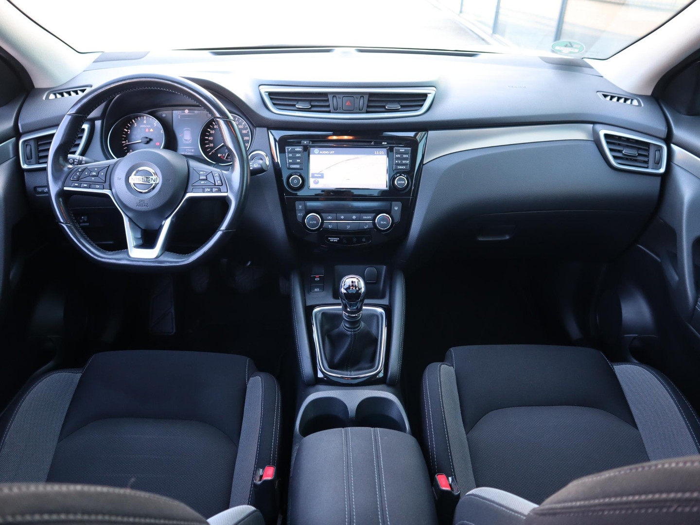 Nissan Nissan