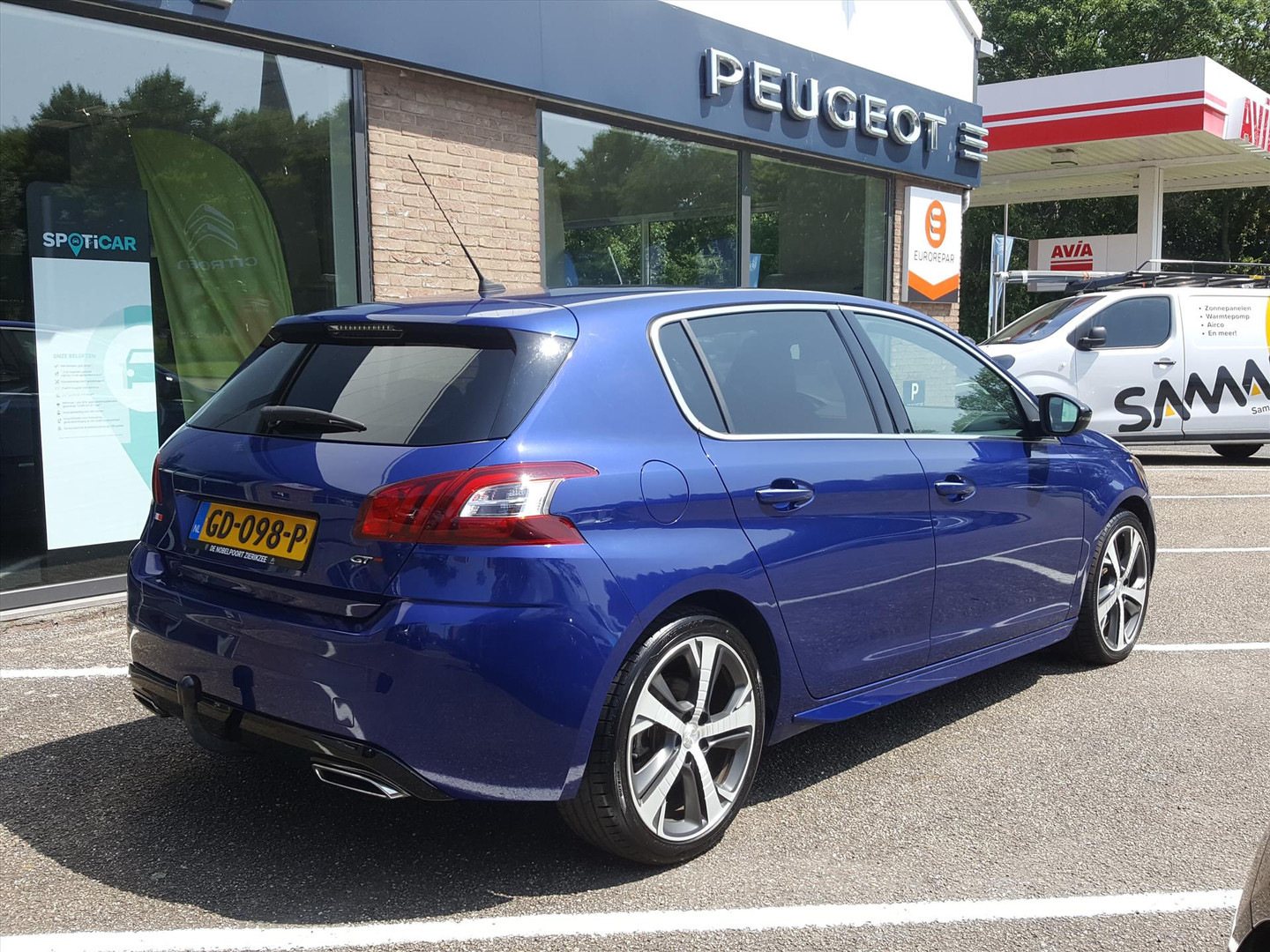 Peugeot