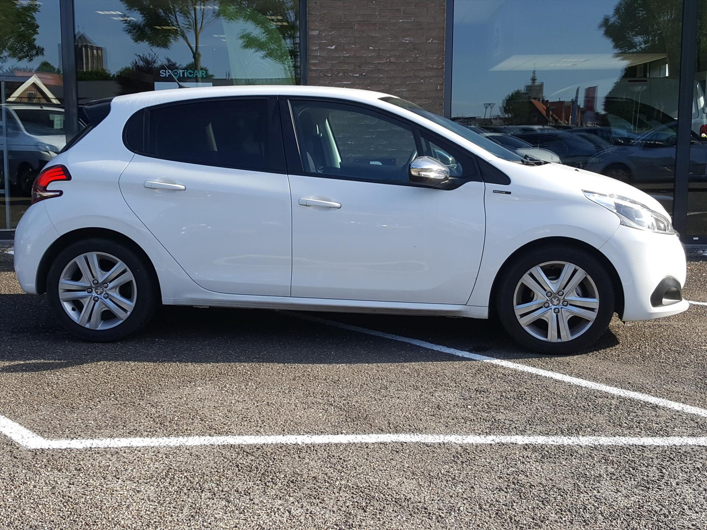 Peugeot