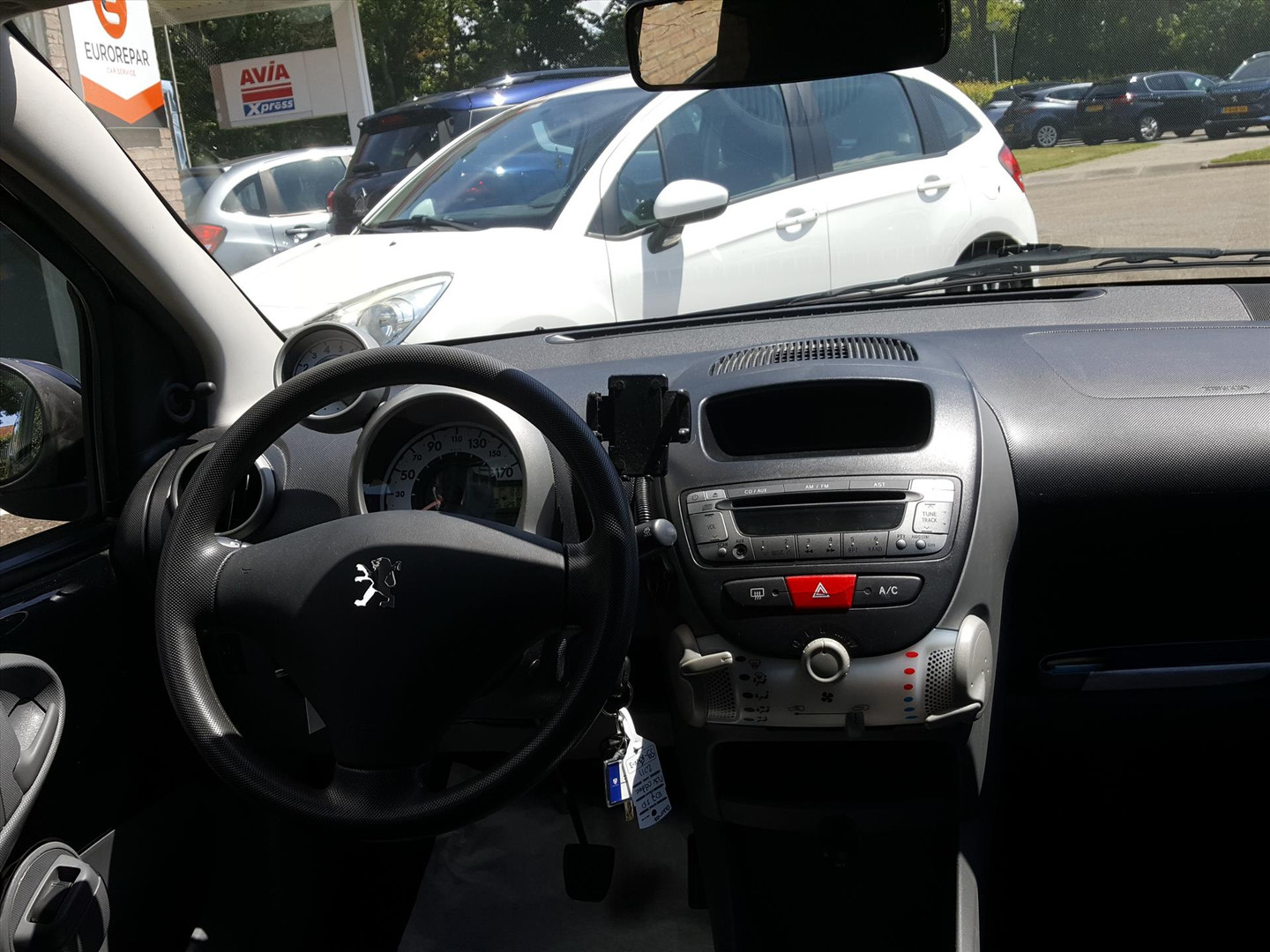 Peugeot