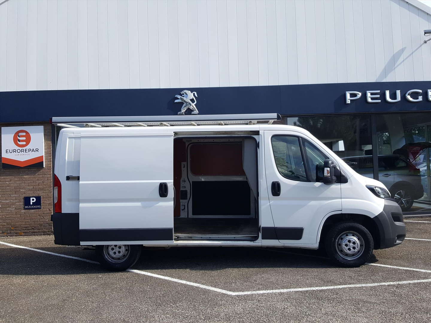 Peugeot