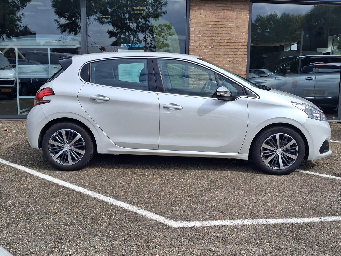 Peugeot