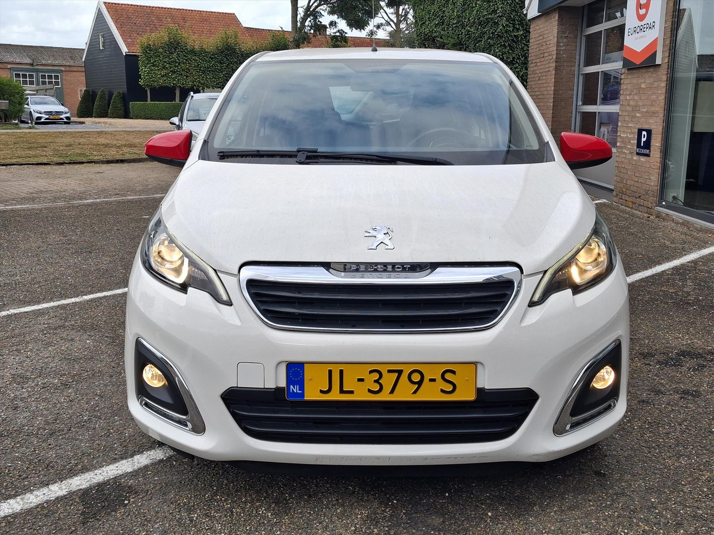 Peugeot