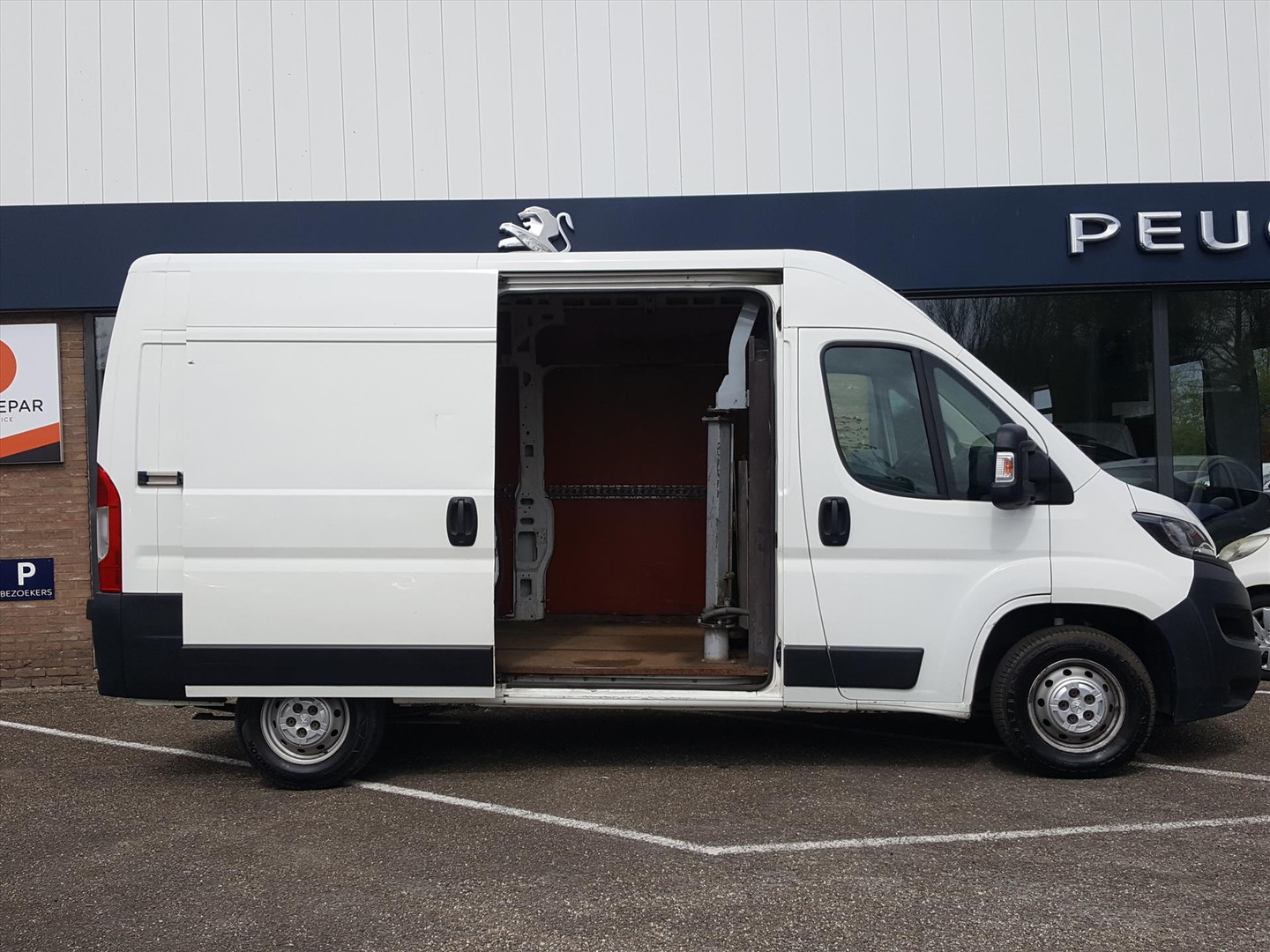 Peugeot