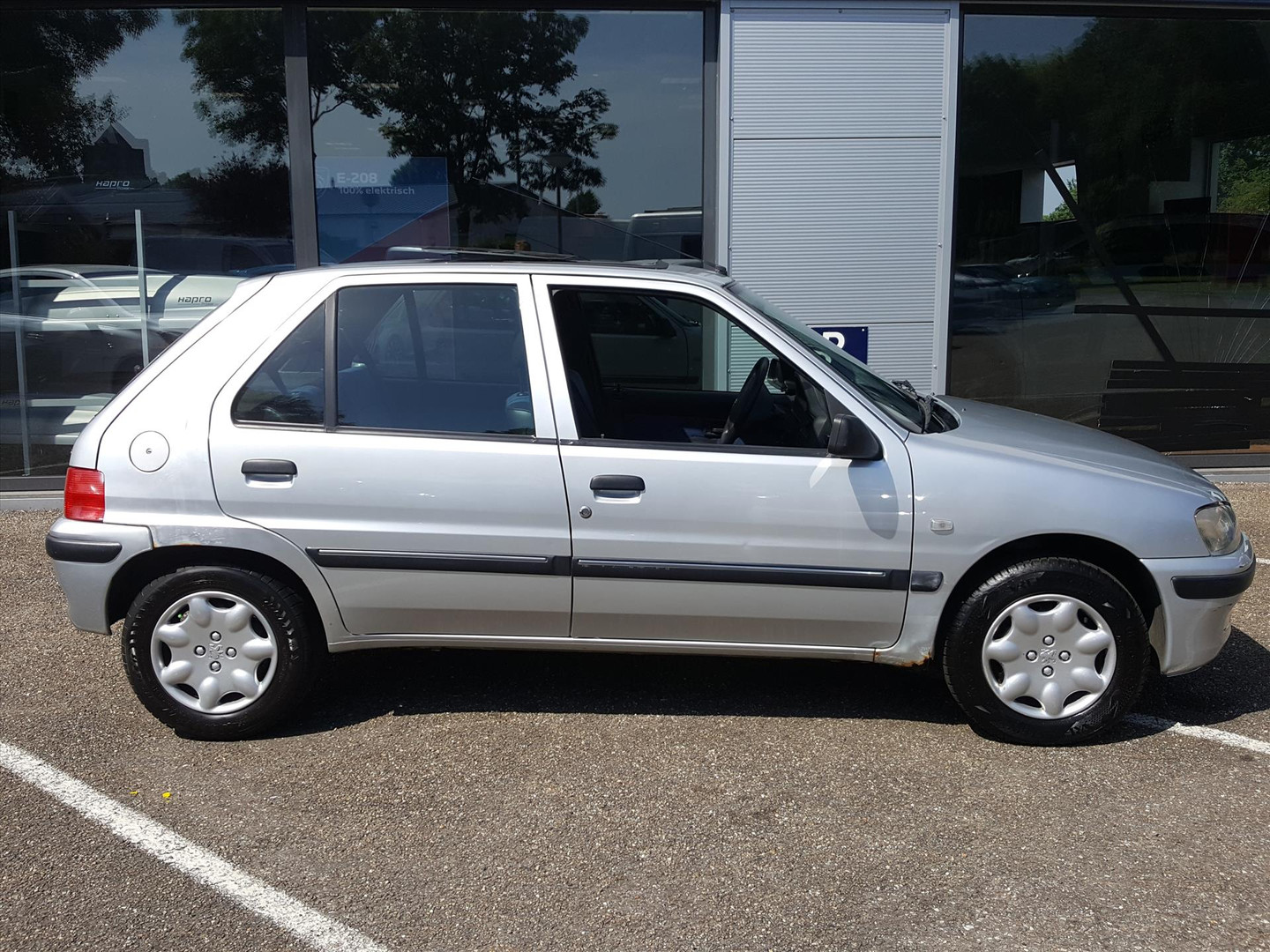 Peugeot