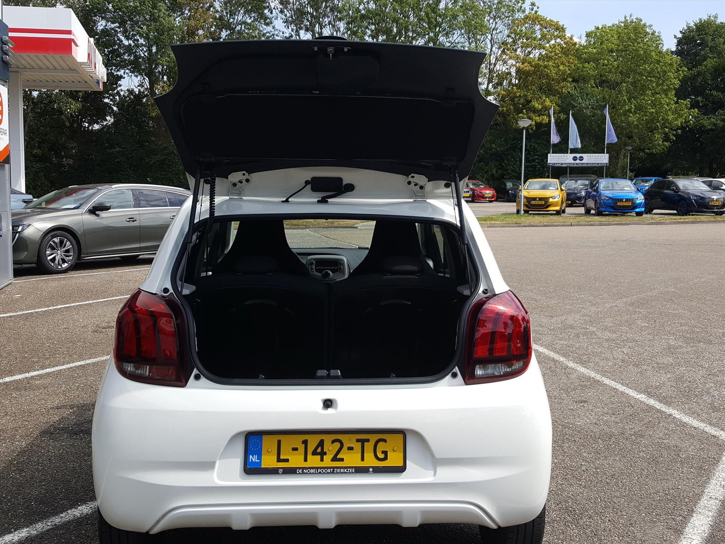 Peugeot
