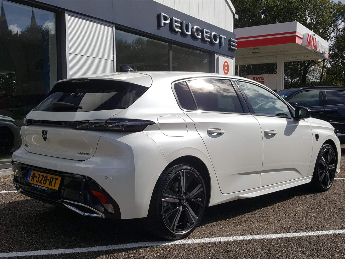 Peugeot Peugeot
