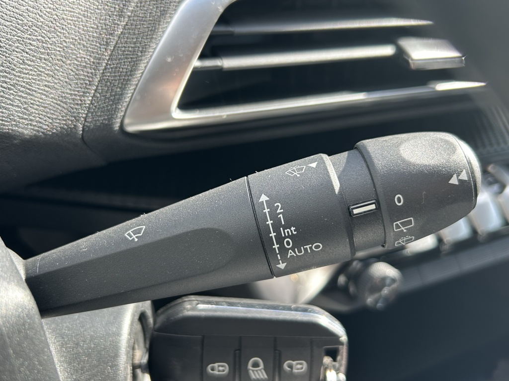 Peugeot Peugeot