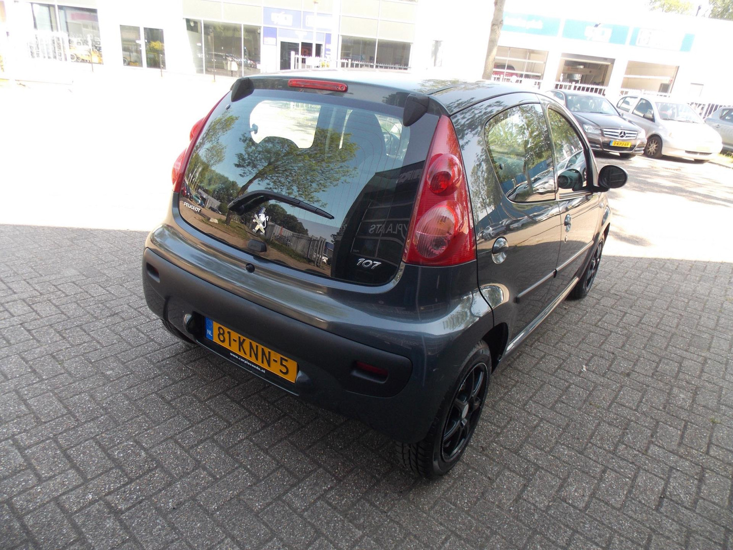 Peugeot