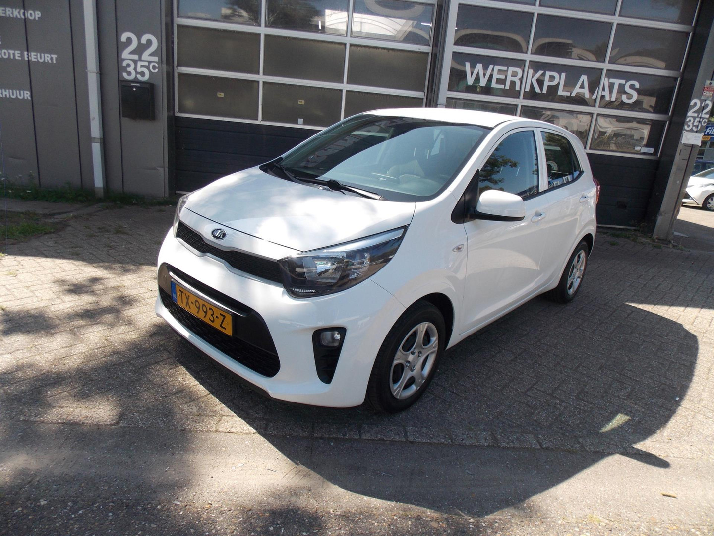 Kia