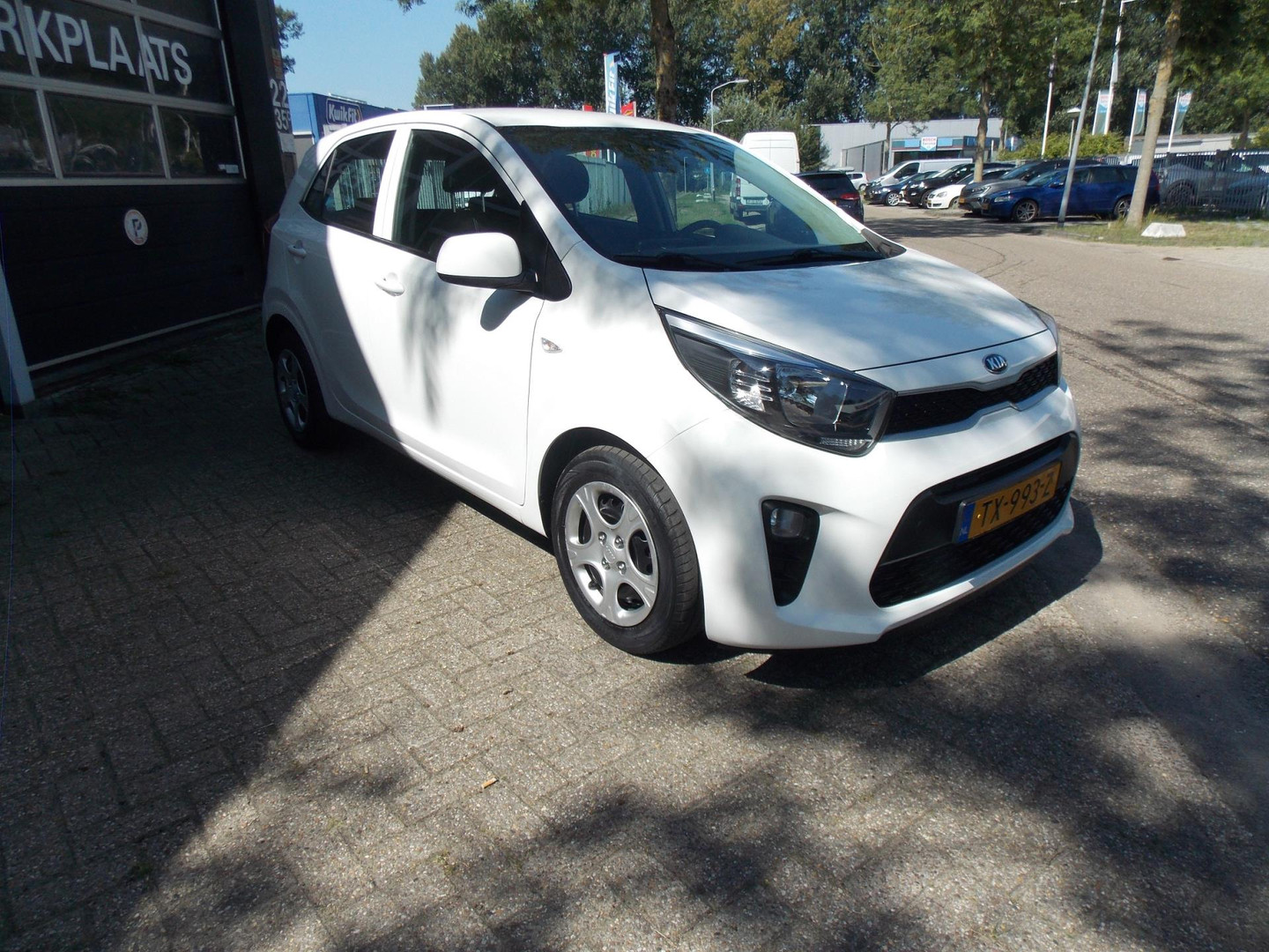 Kia