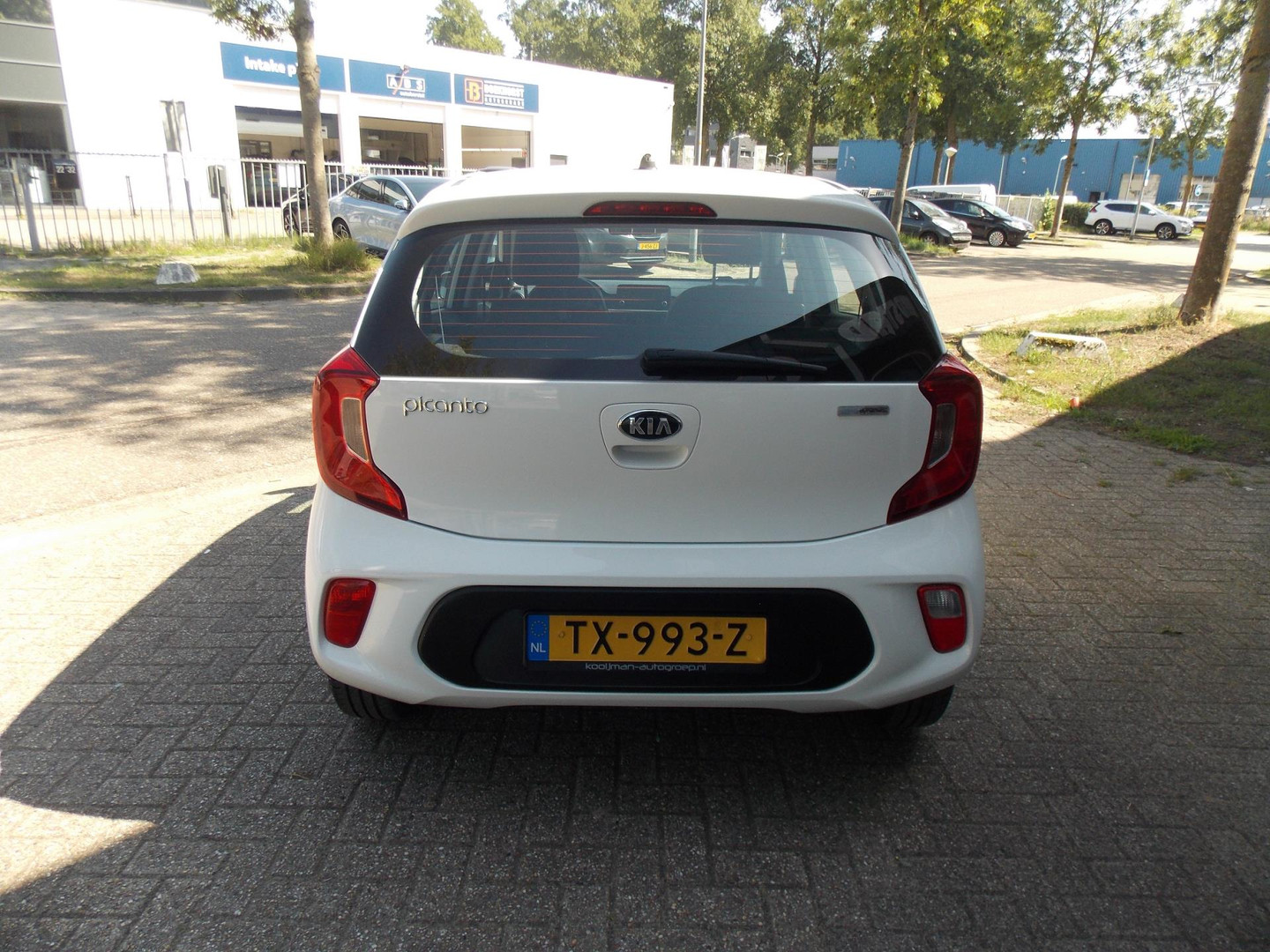 Kia