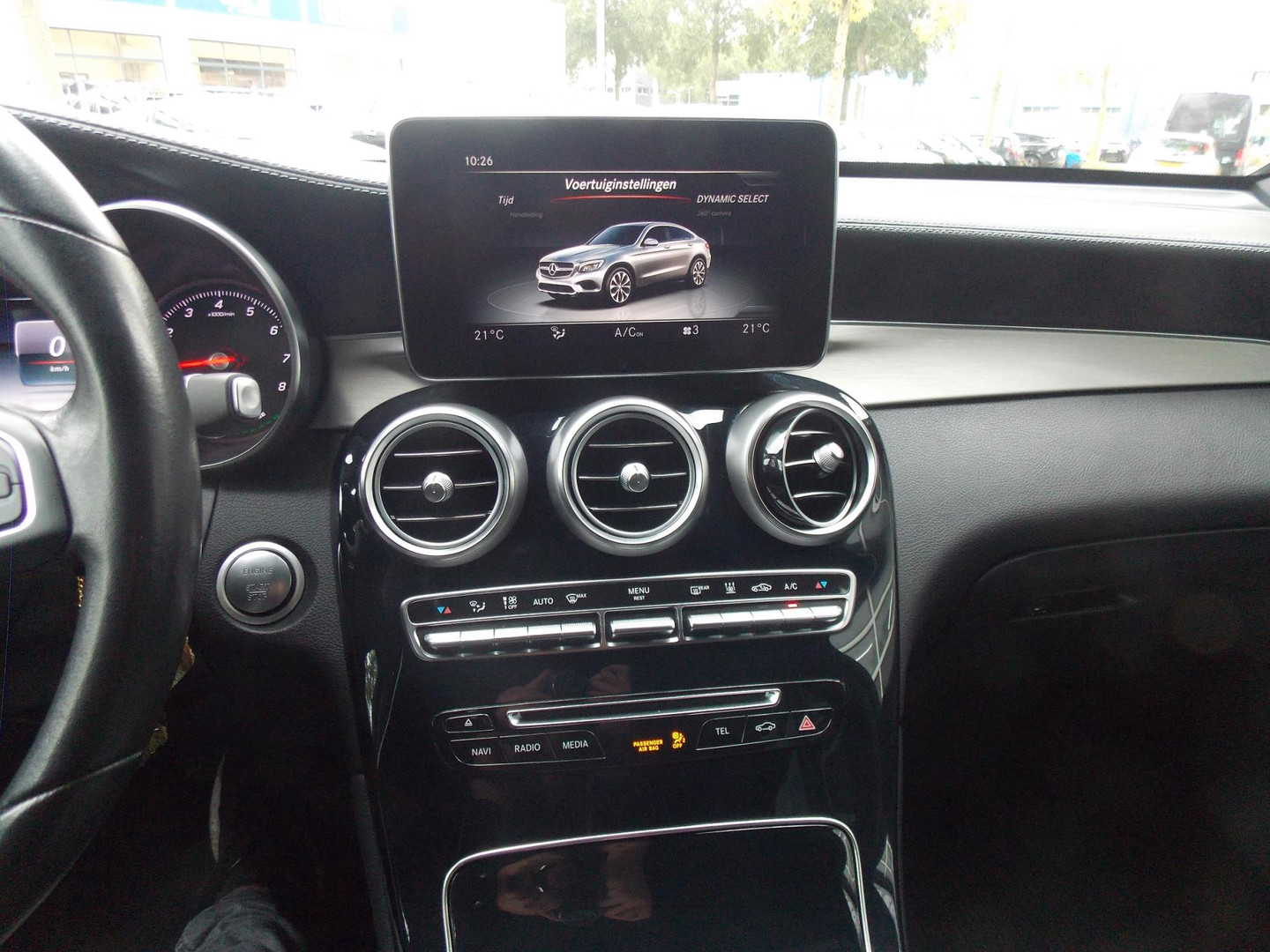 Mercedes-Benz Mercedes-Benz