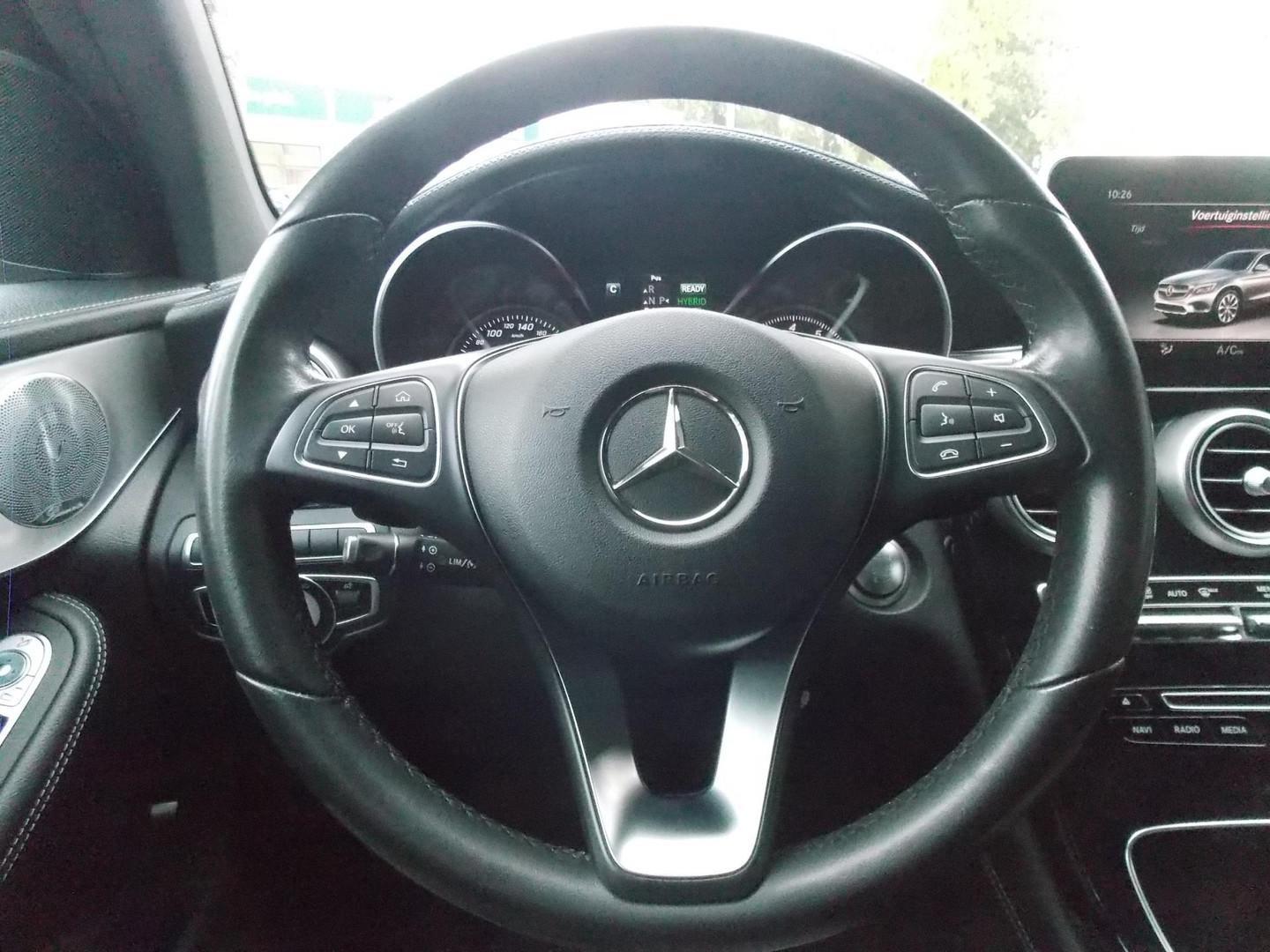 Mercedes-Benz Mercedes-Benz