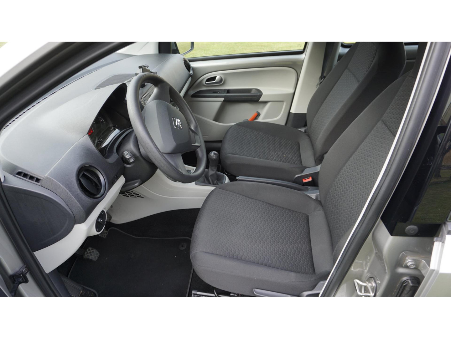 SEAT SEAT