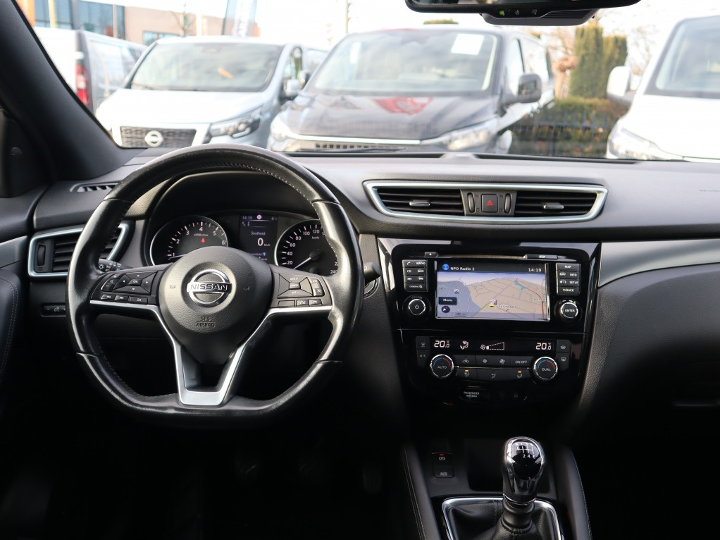 Nissan Nissan