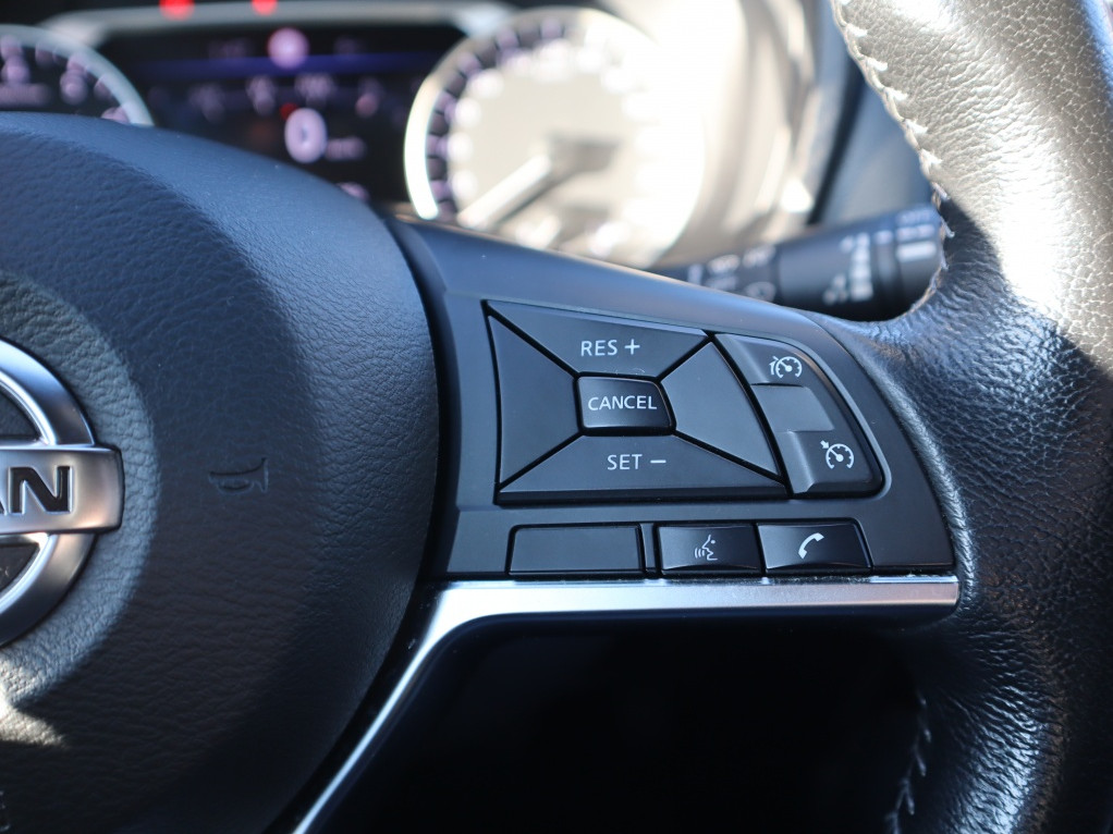 Nissan Nissan