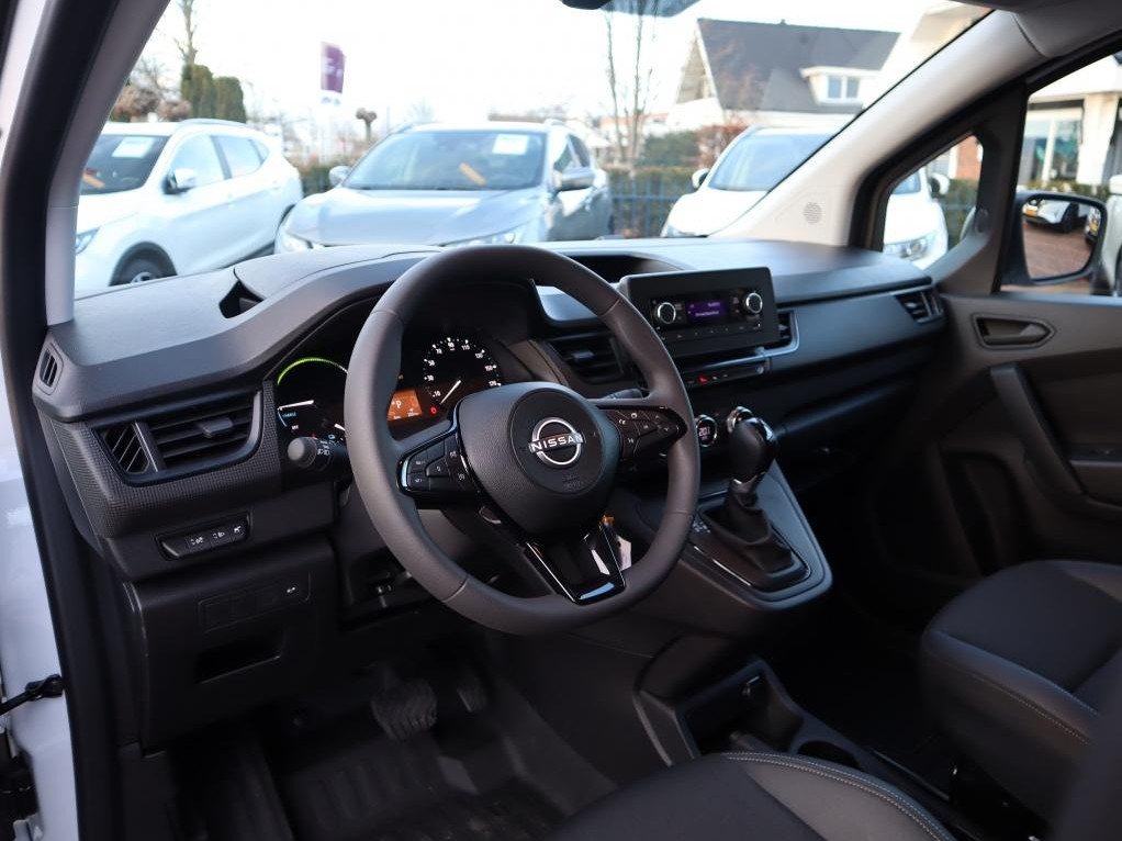 Nissan Nissan