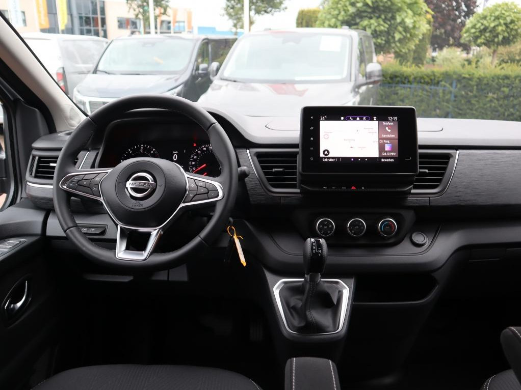 Nissan Nissan