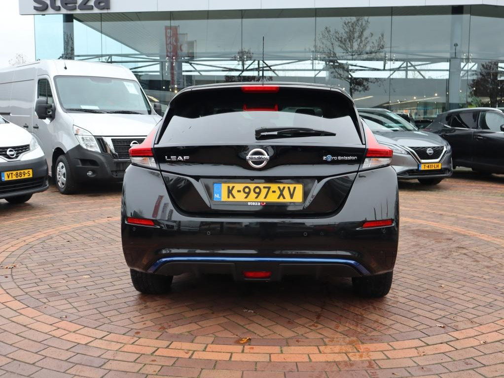 Nissan Nissan