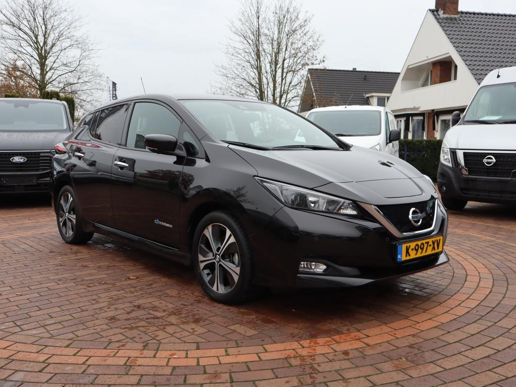 Nissan Nissan