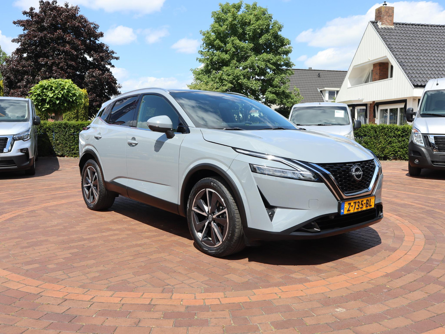 Nissan Nissan