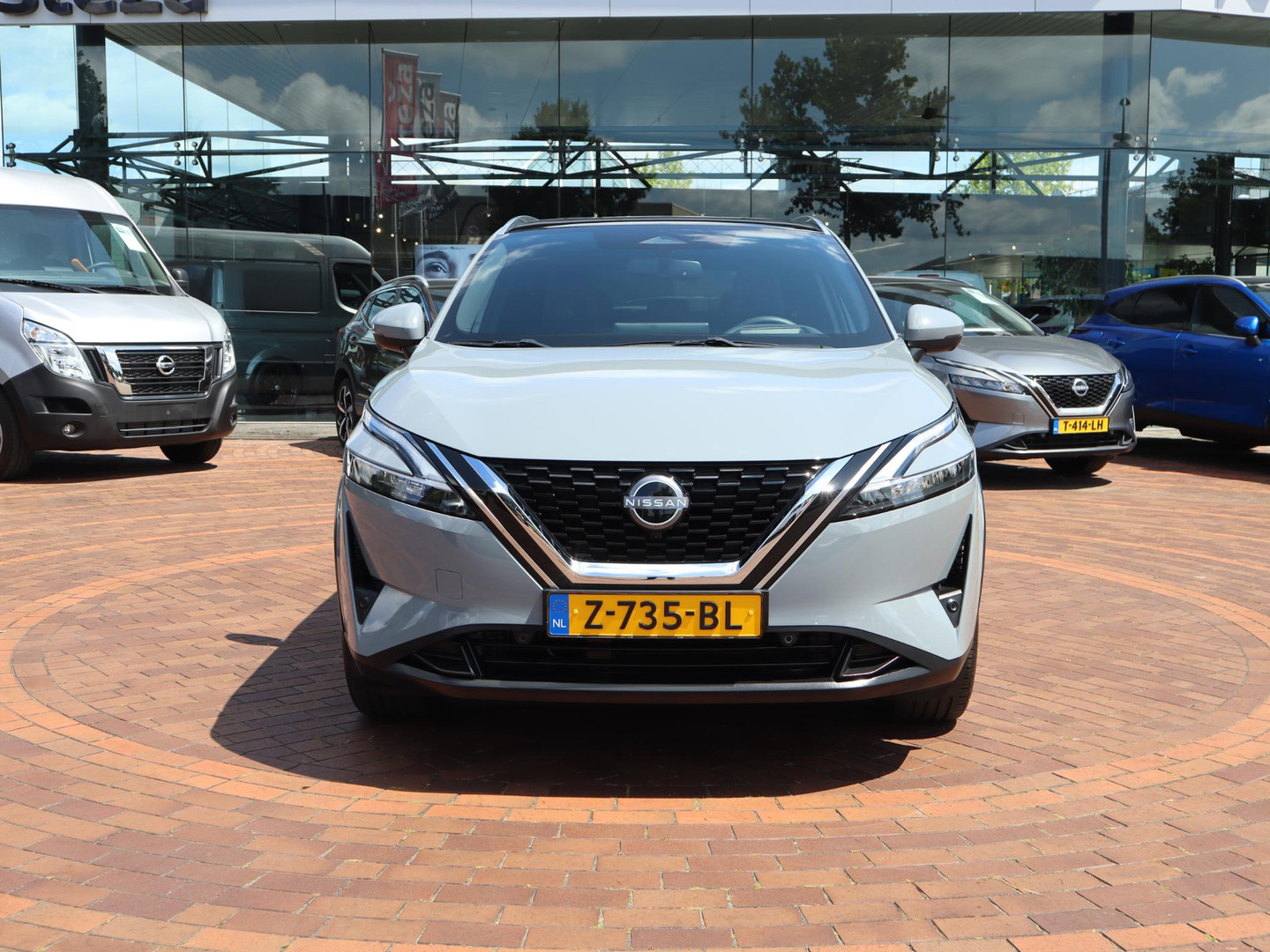Nissan Nissan
