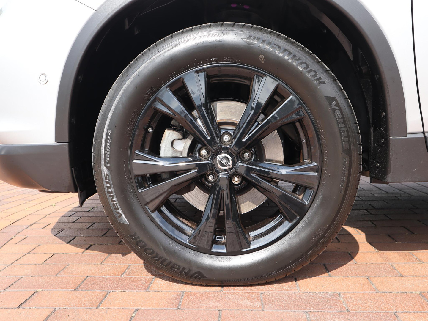 Nissan Nissan
