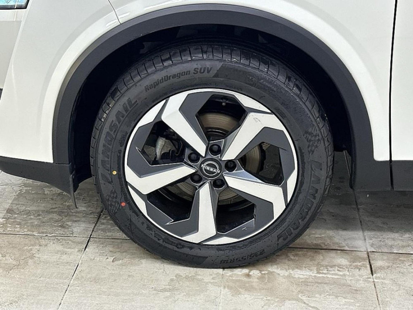 Nissan Nissan