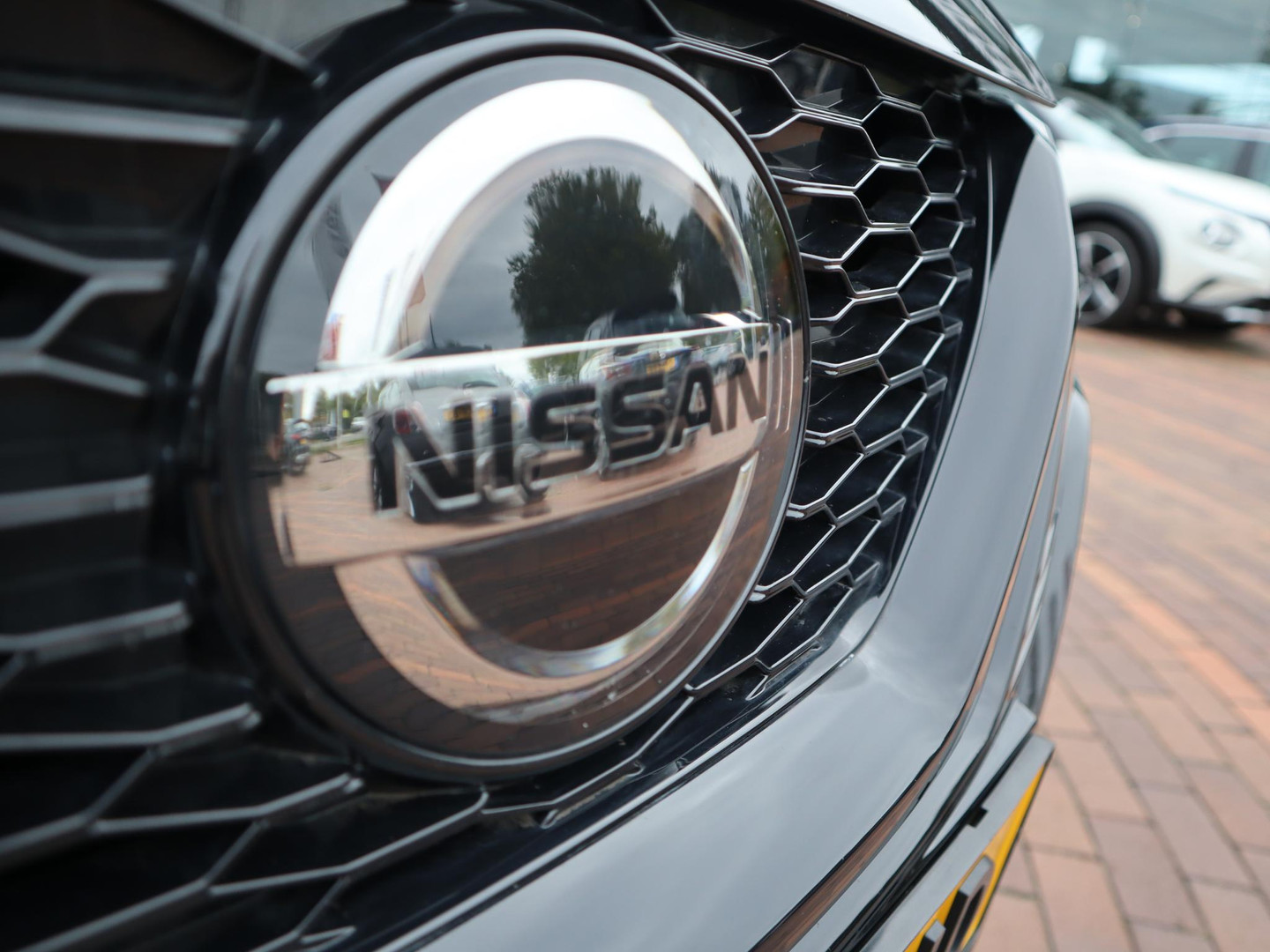 Nissan Nissan