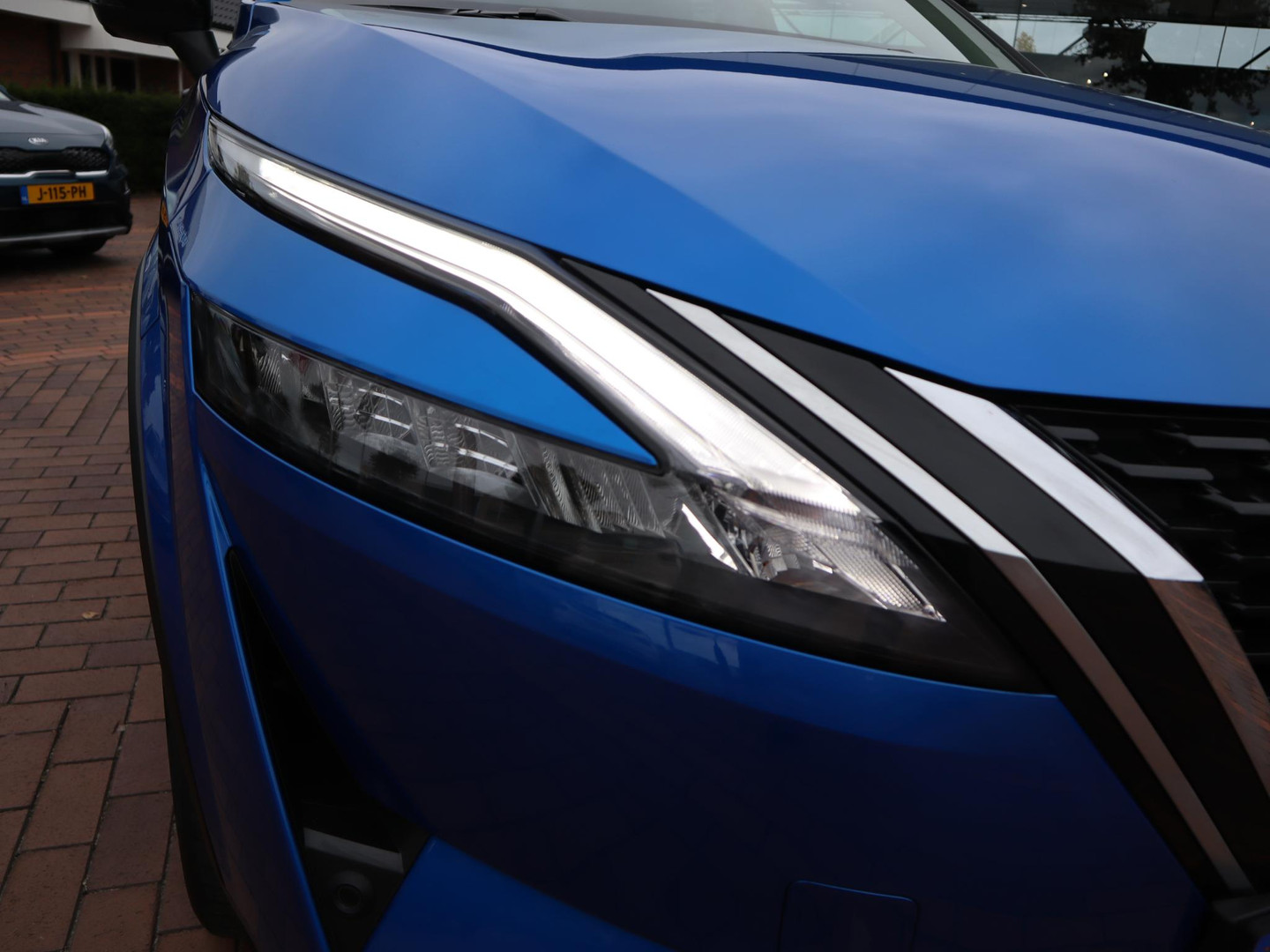 Nissan Nissan
