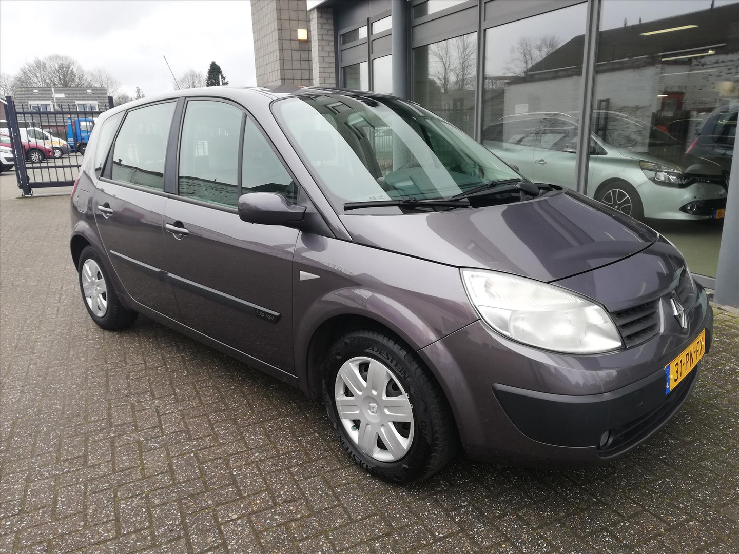 Renault Renault