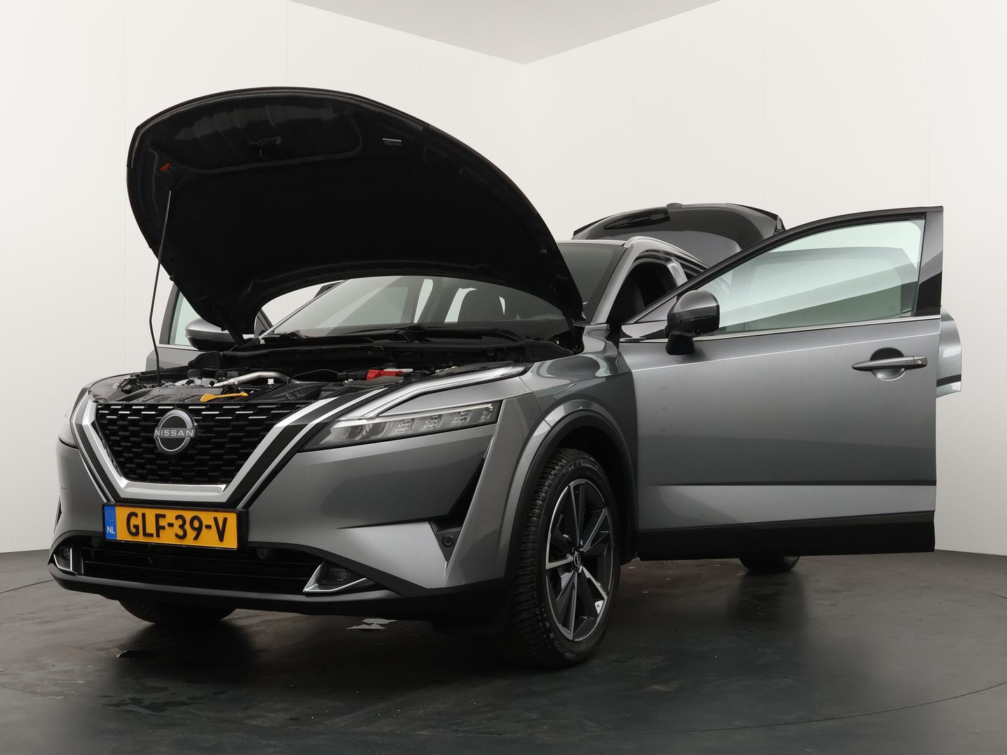 Nissan Nissan