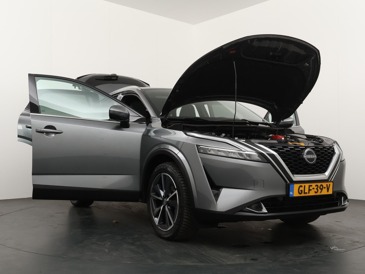 Nissan Nissan