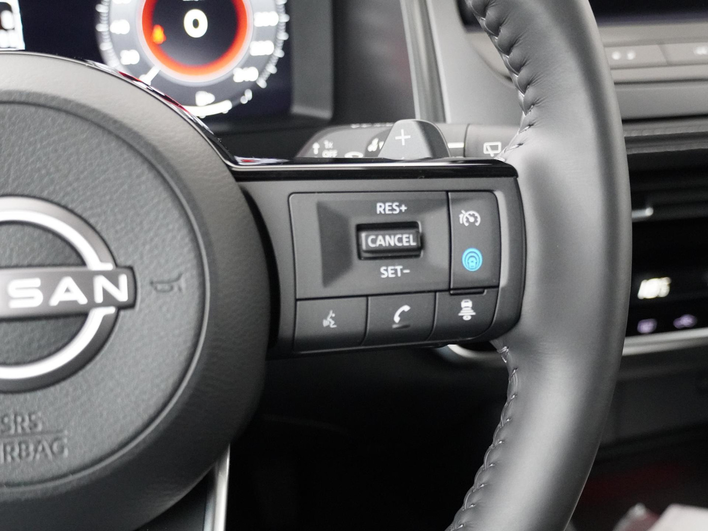 Nissan Nissan