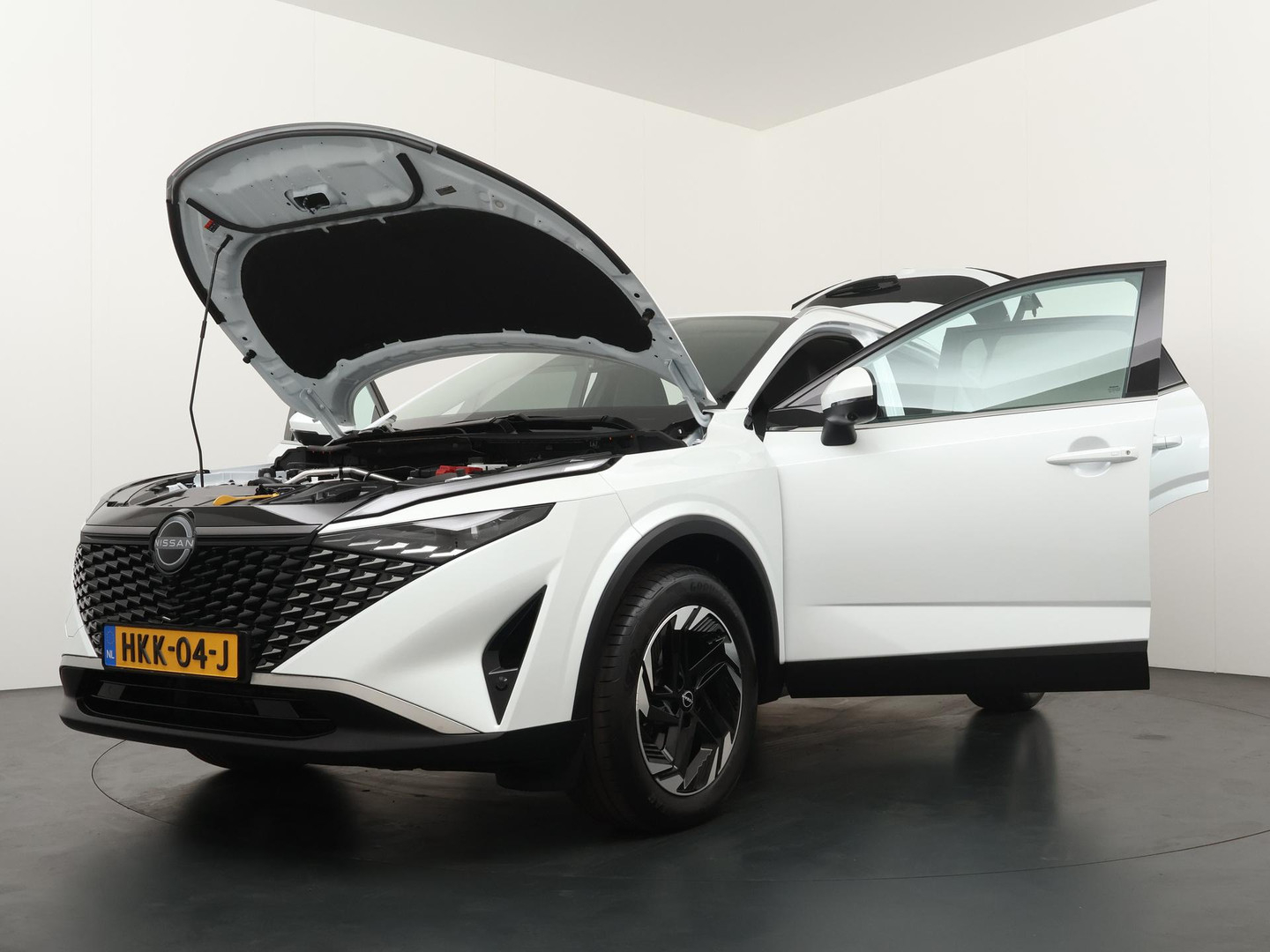 Nissan Nissan