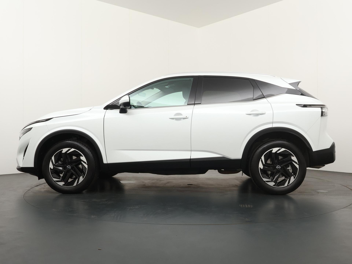 Nissan Nissan